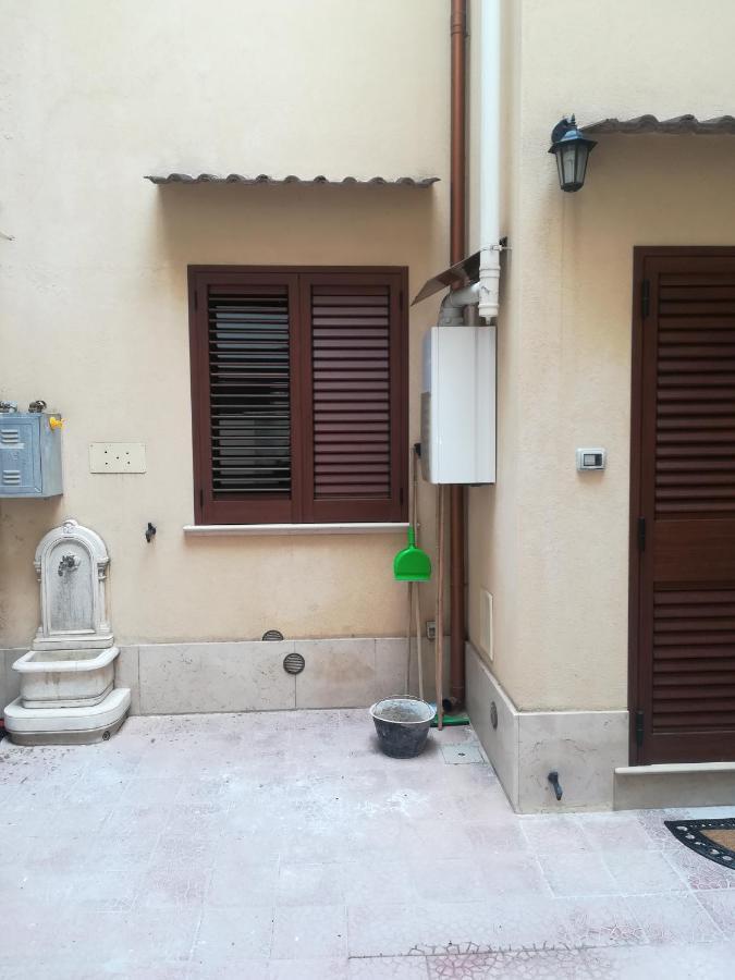 Casa Ale Bed & Breakfast Brindisi Exterior foto